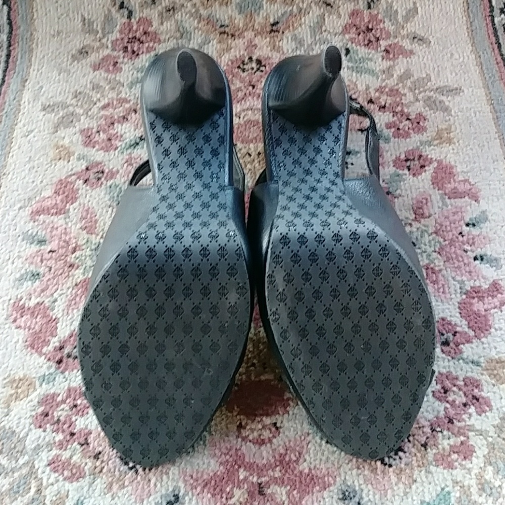 ANTONIO MELANI BLACK LEATHER  HEELS/APPROX SZ 9.5 - Picture 5 of 6